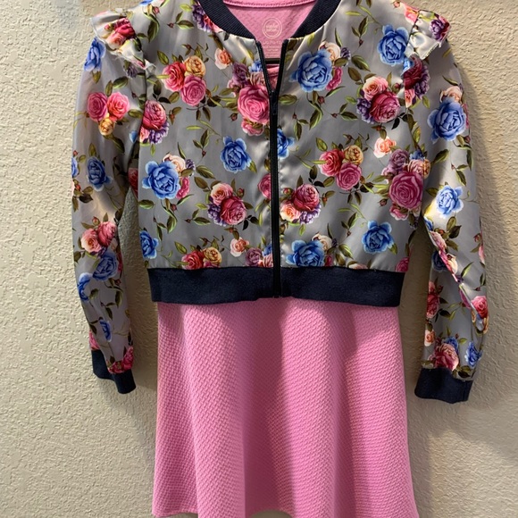 Pink dress with flower jacket - Picture 2 of 6